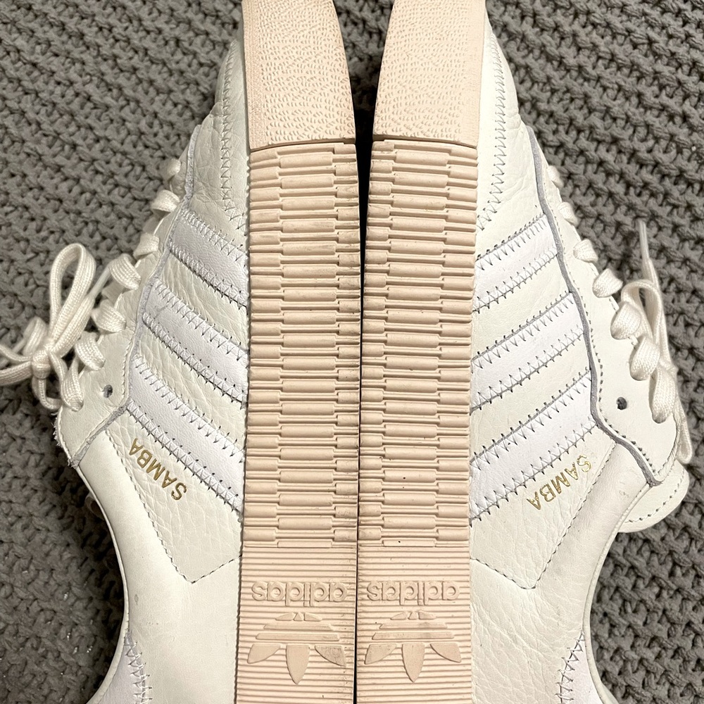 COPY - Adidas Sombra